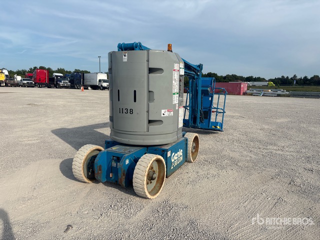 1998 Genie Z-30/20N 2WD Electric Articulating Boom Lift