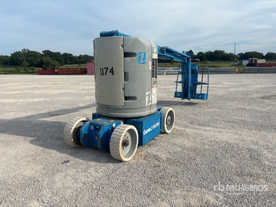 1998 Genie Z-30/20N 2WD Electric Articulating Boom Lift