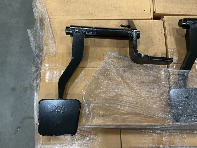 (33) Oshkosh 3903495 Control Pedals