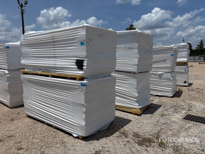 Quantity of (8) 96 in x 48 in Polyiso Insulation Divers - Matériaux de construction