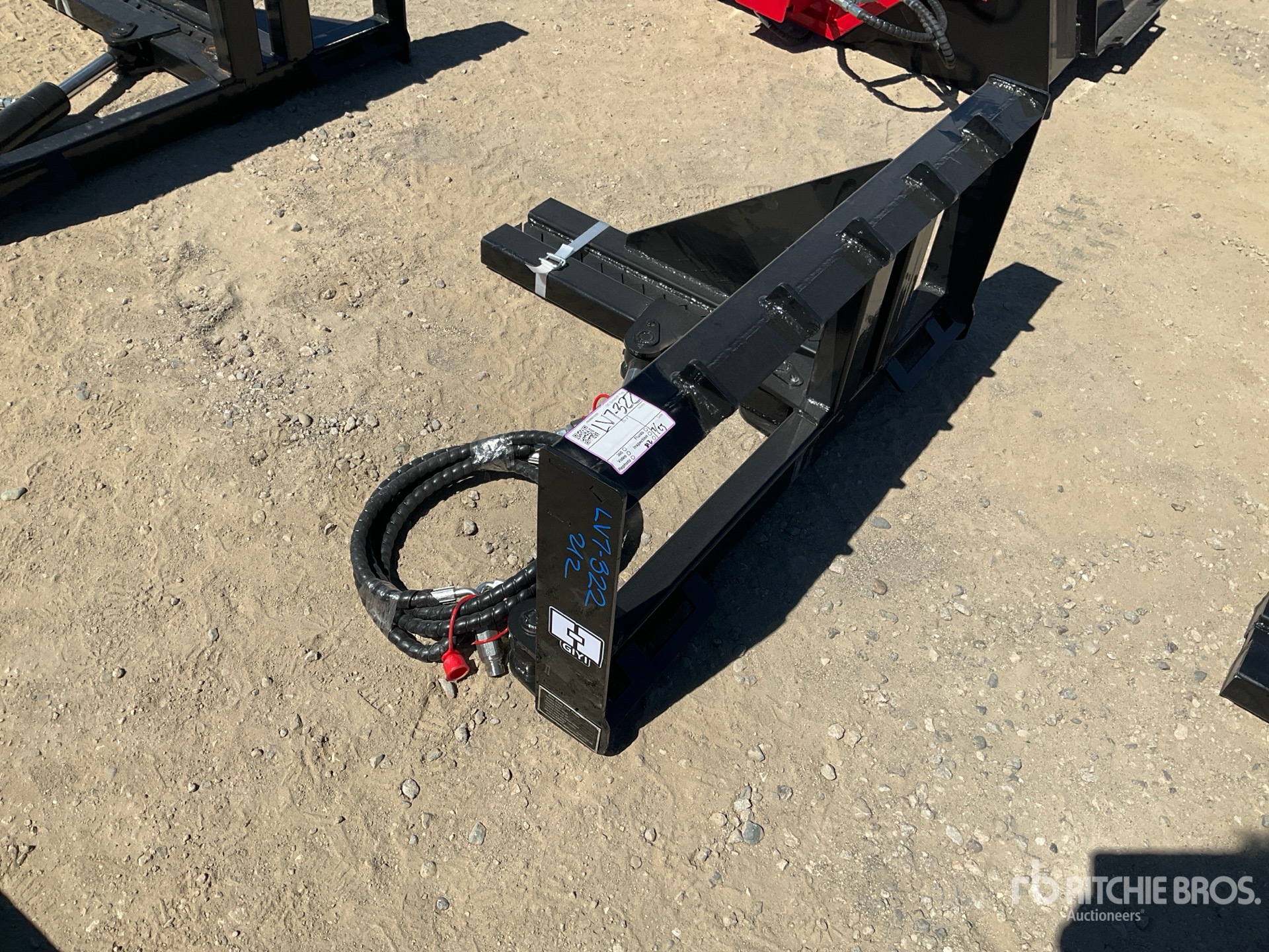 2026 GIYI GY-TP45 25 in Skid Steer Post Puller (Unused)