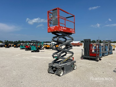 2013 Skyjack SJIII3219 Electric Scissor Lift