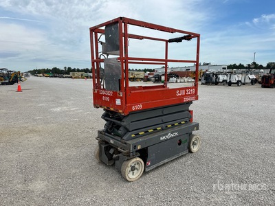2013 Skyjack SJIII3219 Electric Scissor Lift