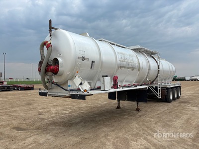 2013 Wolf WIA-42L 42000 L Tri/A Remorque citerne