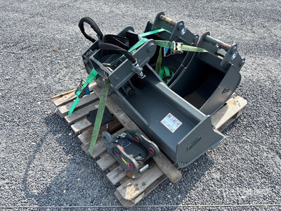 Quantity of (3) Excavator Buckets & (1) Quick Coupler Accessoire divers pour pelle