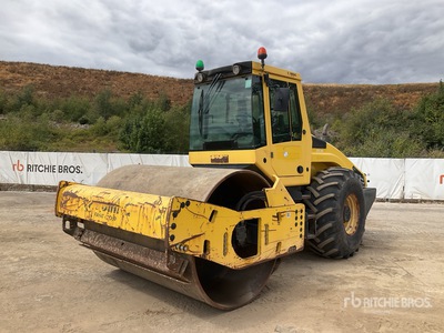 2014 Bomag BW213DH-4 Gladde trommelpers