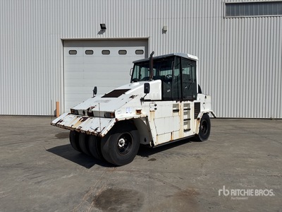 2011 Ammann AP240 8 Wheel Compacteur A Pneus Pneumatic Roller