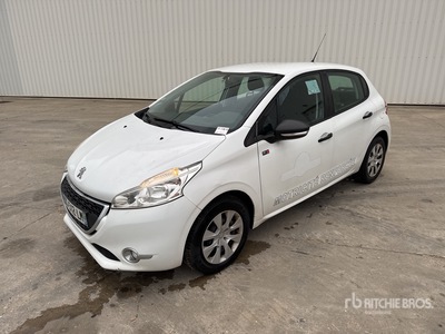 2015 Peugeot 208 HDi Motricité Renforcée  Vehicule Utilitaire Cargo Van