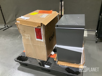 (2) Knoll DS2PFL24B Floorstanding Pedestals