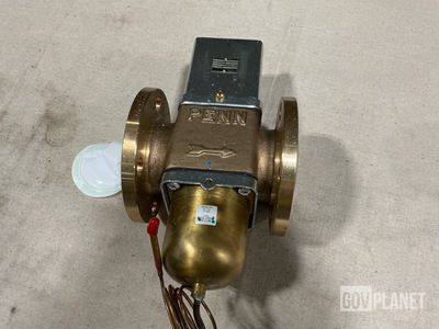 (5) Johnson Controls V46BS-3 Fluid Pressure Regulating Valves