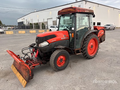 2009 Kubota L3940 4WD Utility Tractor