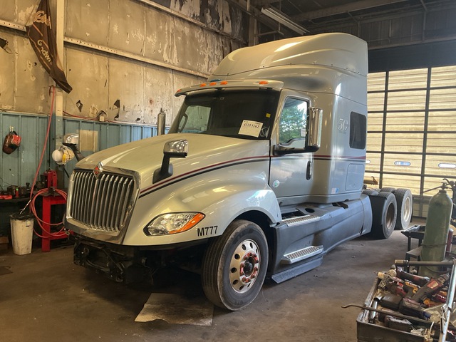 2019 International LT625 6x4 T/A Sleeper Truck Tractor (Inoperable)