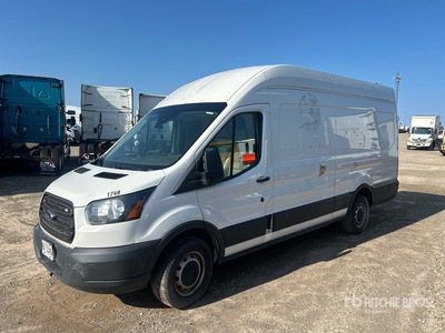 2017 Ford E-350 Cargo Van