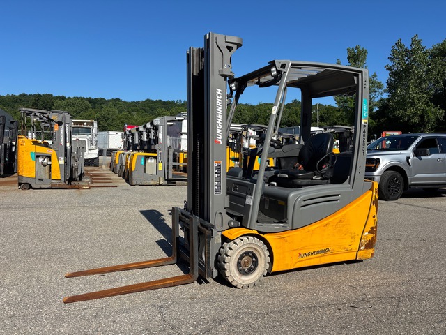 Jungheinrich EFG216 3150 lb Electric Forklift