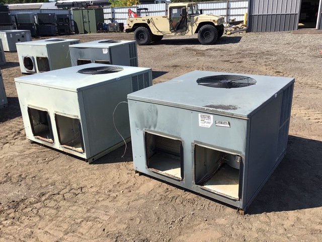 (2) Goodman Outdoor HVAC Units (2) Goodman Outdoor HVAC Units