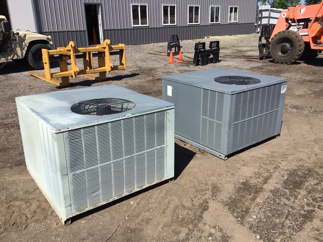 (2) Goodman Outdoor HVAC Units (2) Goodman Outdoor HVAC Units