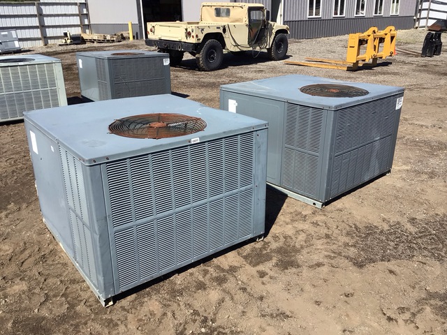 (2) Goodman Outdoor HVAC Units (2) Goodman Outdoor HVAC Units