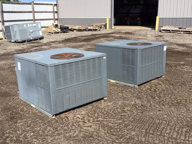 (2) Goodman Outdoor HVAC Units (2) Goodman Outdoor HVAC Units