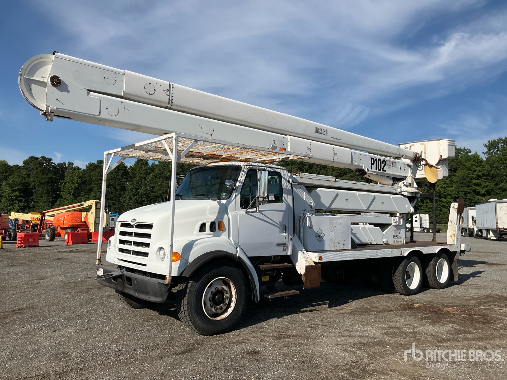 on 1999 Sterling LT7501 6x4 Bucket Truck