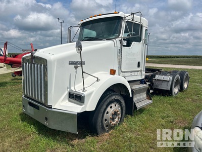 2006 Kenworth T800 6x4 T/A Day Cab Truck Tractor (Inoperable)