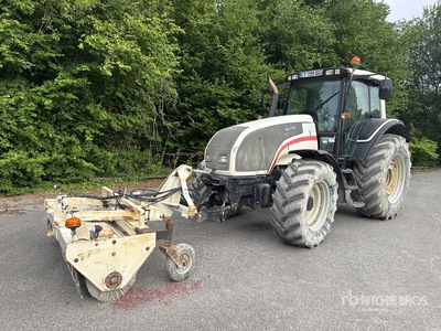 2013 Valtra T131h Tracteur Agricole 4WD Tractor