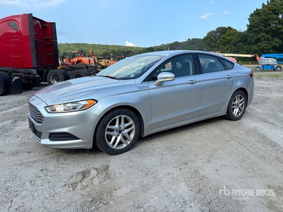 2016 Ford Fusion SE Automovil