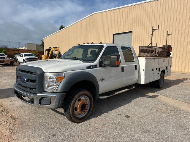 2014 Ford F-450 Super Duty XL 4x2 Crew Cab Service Truck