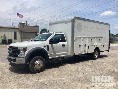 2021 Ford F-550 Super Duty XL 4x2 Furgoneta caja cerrada