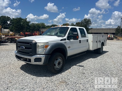 2015 Ford F-450 XL 4x2 Crew Cab Utility Truck