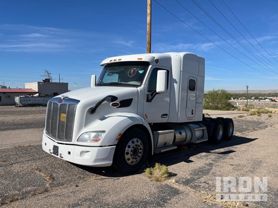 2019 Peterbilt 579 6x4 تراكتور شاحنة كابينة النوم (ثنائية المحور)