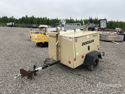 2012 Doosan L6-60HZ-T4F Wieża oświetleniowa