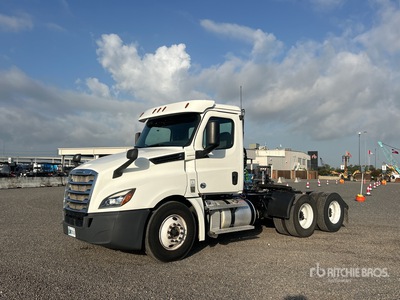 2020 Freightliner Cascadia 126 6x4 T/A Day Cab Truck Tractor