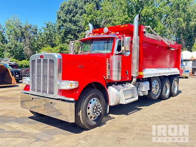 2015 Peterbilt 389 8x4 Camion à benne basculante Tri/E