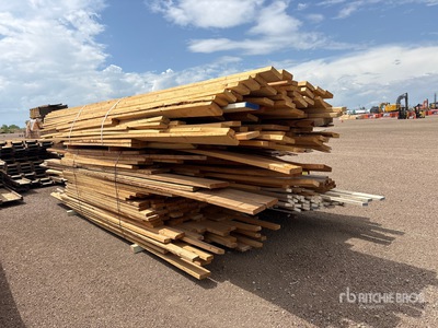 Quantity of (4) Framing Tablas de madera