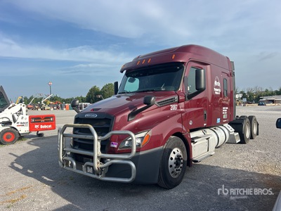 2020 Freightliner Cascadia 126 6x4 Ciągnik siodłowy T/A z kabiną sypialną (Inoperable)