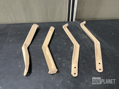 (38) Navistar Defense 3835155C2 Vehicular Components Brackets