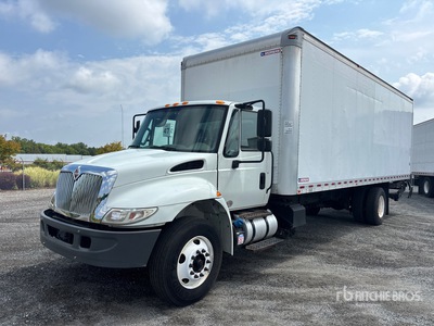2018 International 4300 4x2 Van Truck