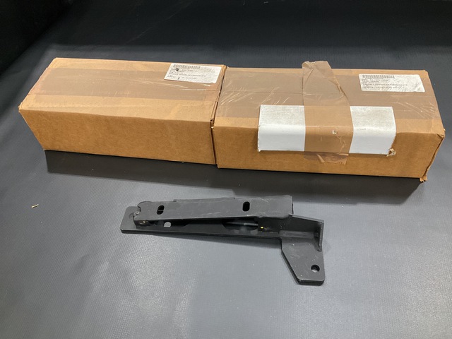 (170) Brighton Cromwell 6060140 Vehicular Components Brackets