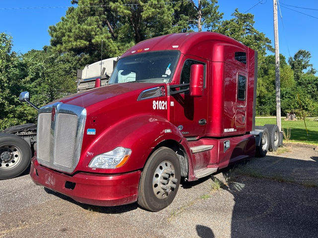 2018 Kenworth T680 6x4 T/A Sleeper Truck Tractor (Inoperable)