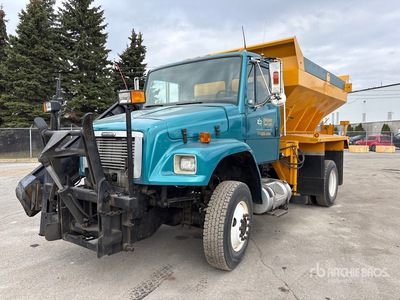 1997 Freightliner FL80 4x4 Schneepflug-Lastzug