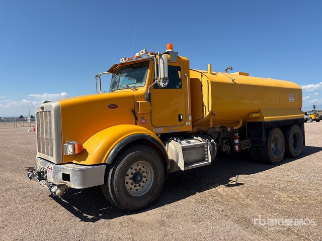 2014 Peterbilt 365 4x2 Water Truck