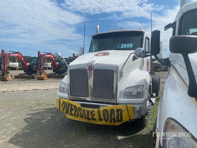 2020 Kenworth T880 6x4 Cabeza Tractora Cabina Dormitorio (Inoperable)