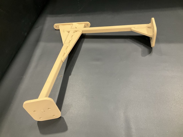 (7) Navistar 3885200C1 Vehicular Components Brackets