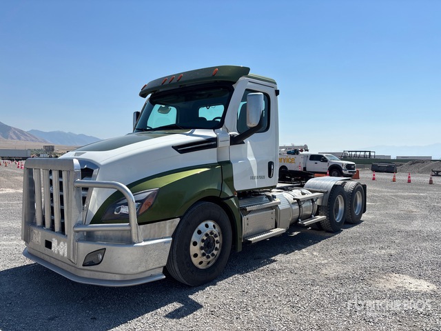 2023 Freightliner Cascadia 126 6x4 T/A Day Cab Truck Tractor
