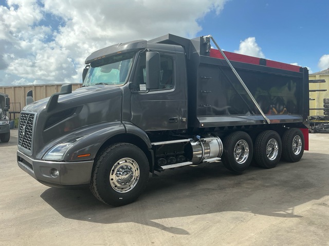 2019 Volvo VNR64T300 8x4 Tri/A Dump Truck
