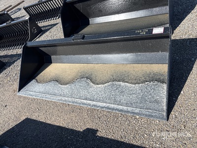 2025 Kit Containers QT-DB-S90 Godet pour Skid Steer (Unused)