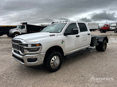 2025 Ram 3500 4x4 Crew Cab Versatile Hauler Truck