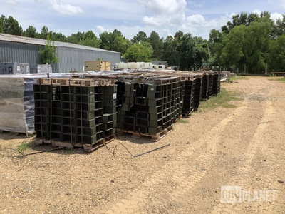 (1,932) Assorted Ammo Cans