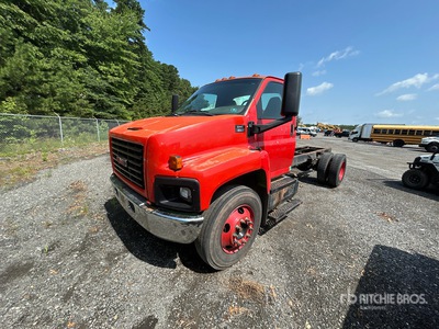 2005 GMC C6500 4x2 Cabina y chasis
