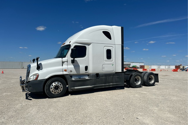 2019 Freightliner Cascadia 125 T/A Sleeper Truck Tractor